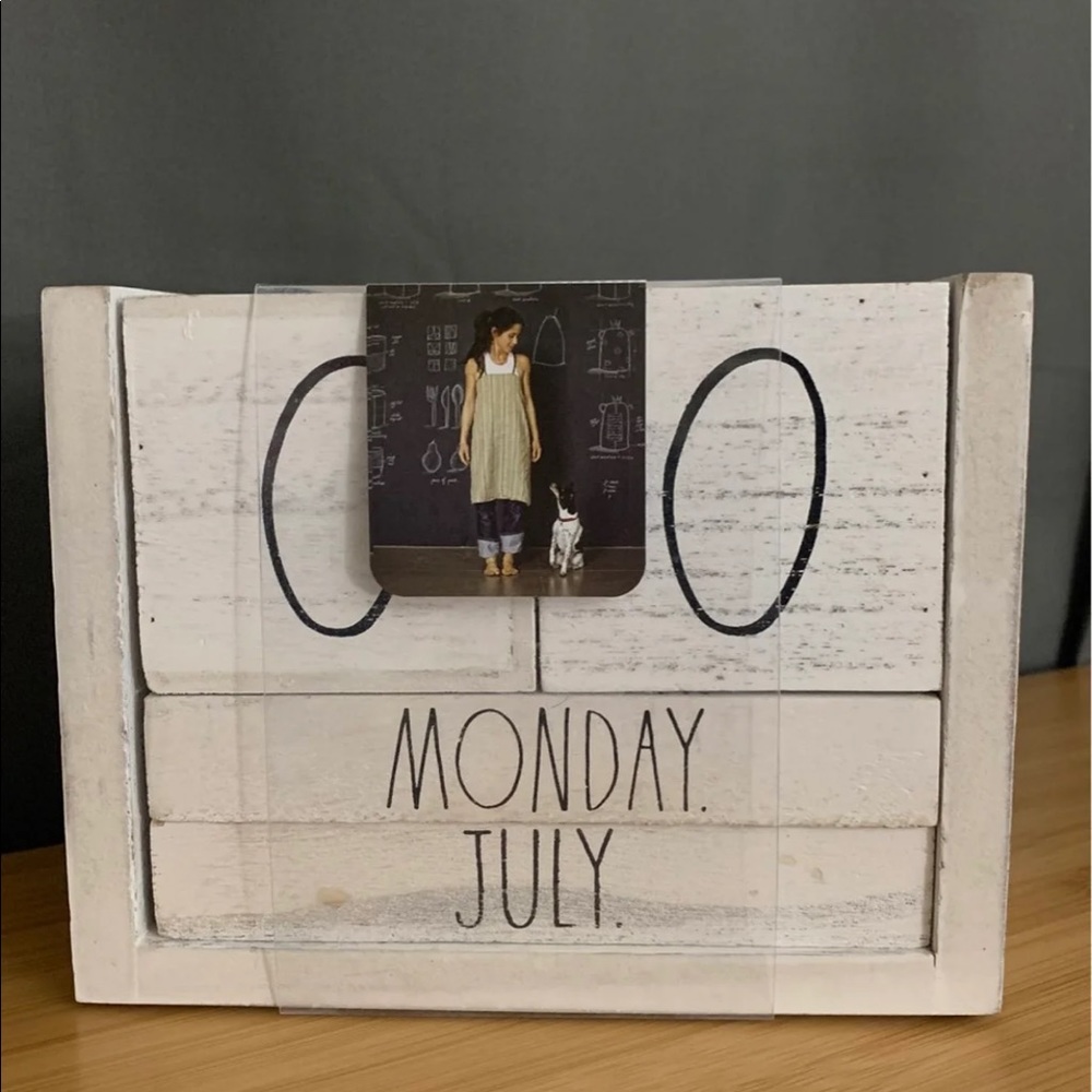 Rae Dunn Block Calender - Picture 1 of 2